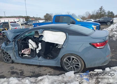2025 Nissan Sentra Sr z USA, uszkodzony, nr VIN 3N1AB8DV4SY367417